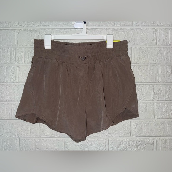 NWT ALL IN MOTION Women's High-Rise Flex Shorts XL ✨ - Picture 5 of 11